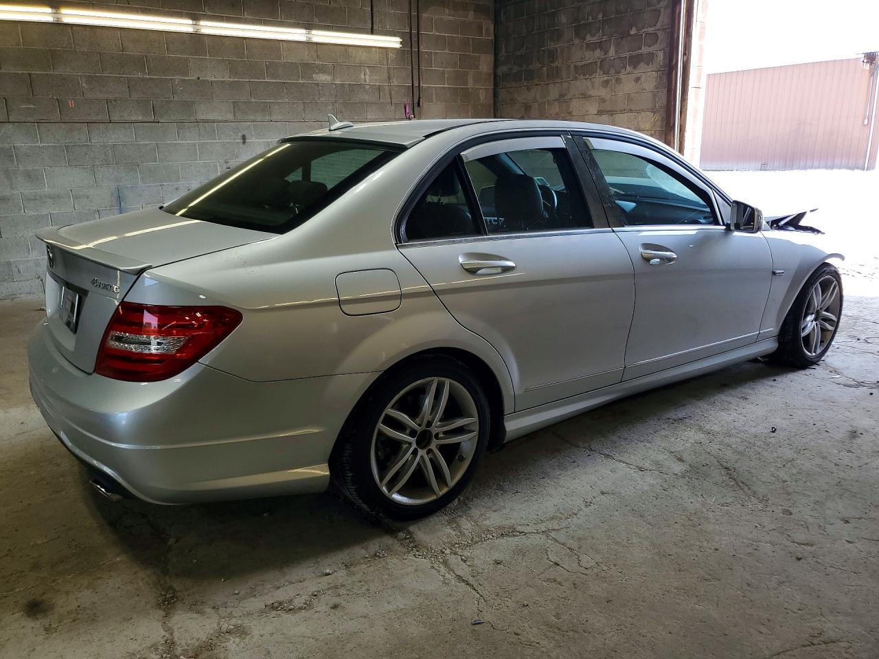 2013 Mercedes-Benz C 300 4Matic - Фото 3