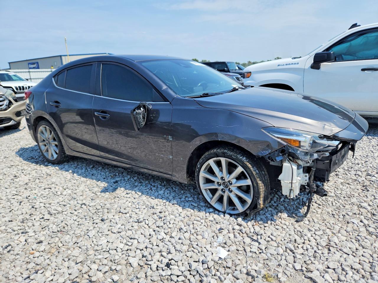 2017 Mazda 3 Grand Touring - Image 4
