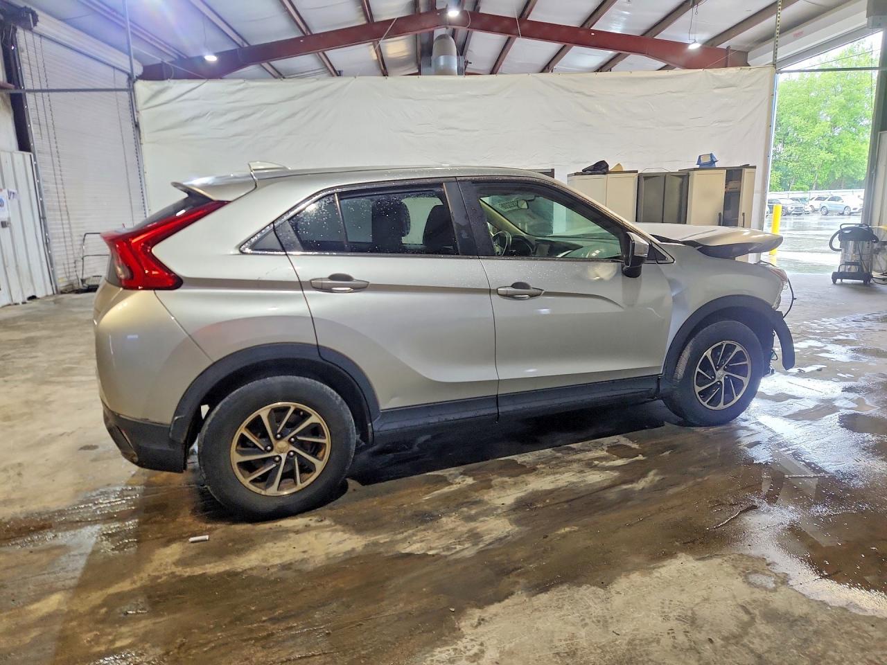 2020 Mitsubishi Eclipse Cross Es - Фото 3