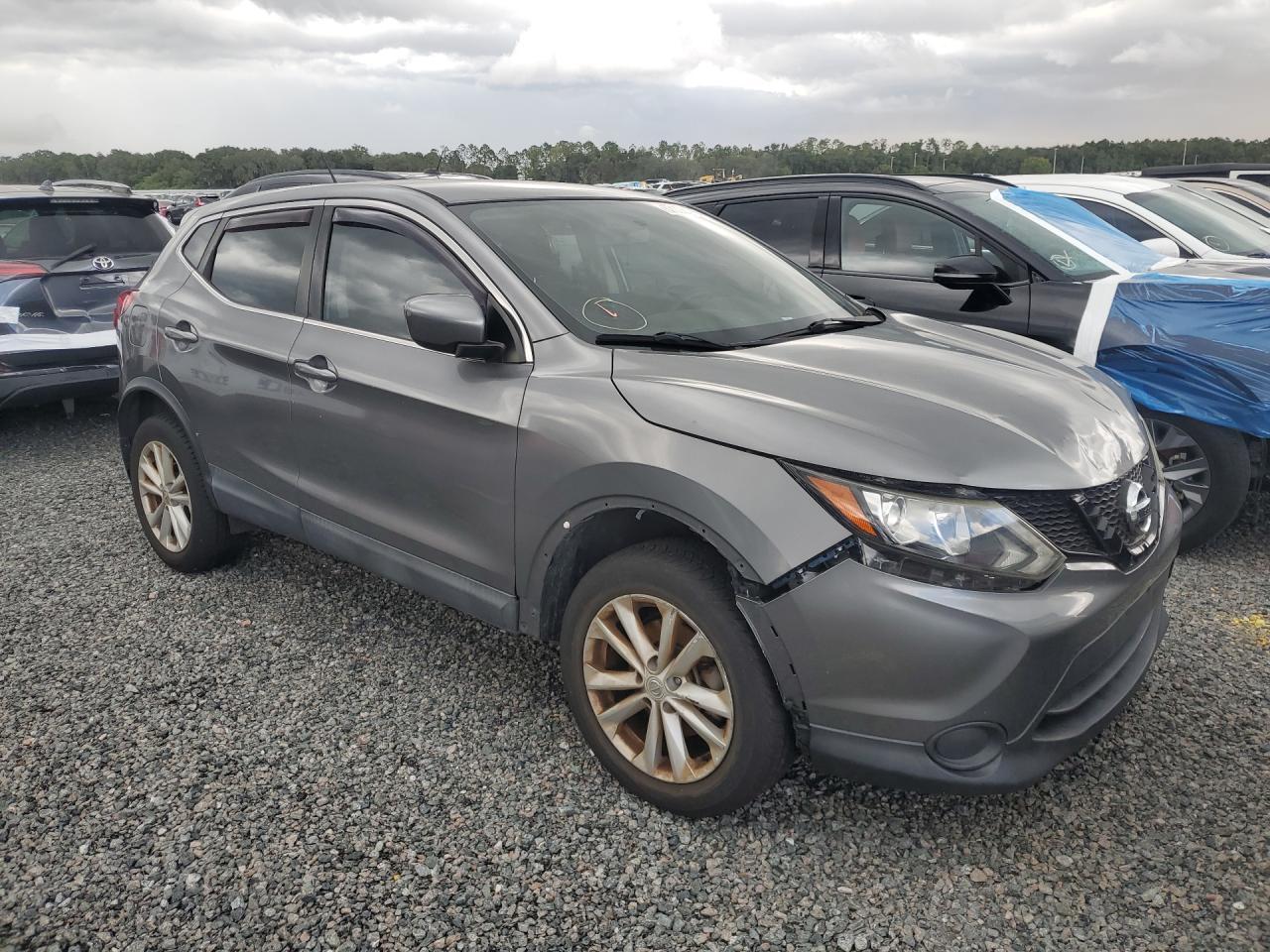 2017 Nissan Rogue Sport S - Image 4