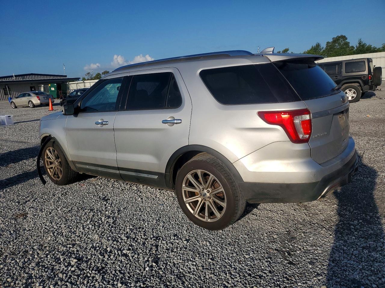 2017 Ford Explorer Limited - Фото 2