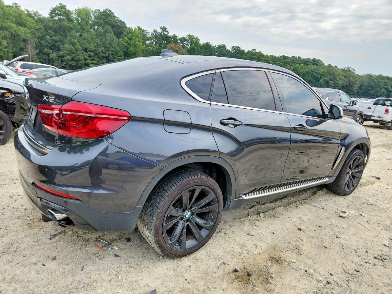 2016 BMW X6 xDrive35I - Фото 3
