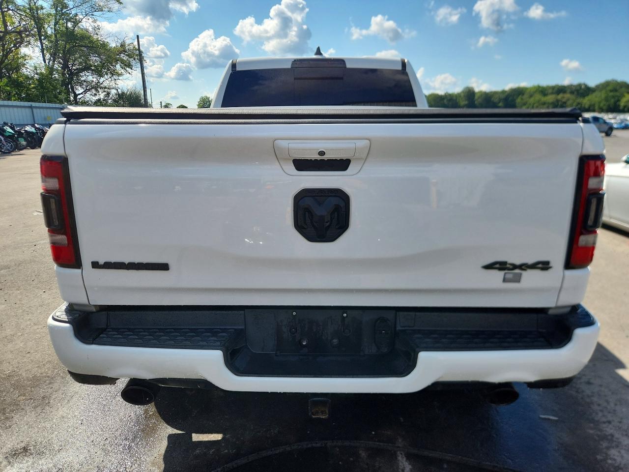 2020 Ram 1500 Laramie - Фото 6