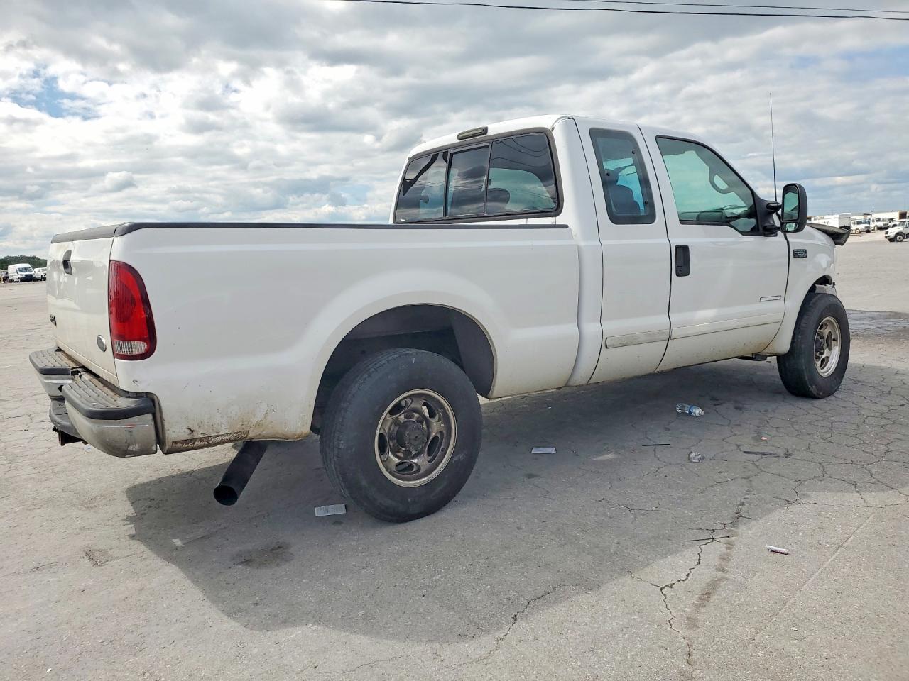 2001 Ford F250 Super Duty - Фото 3