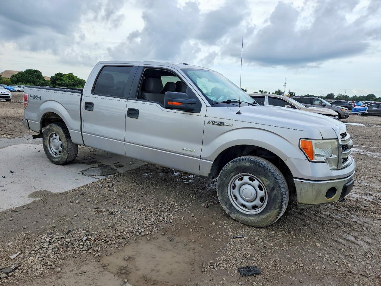 2014 Ford F150 Supercrew - Фото 4