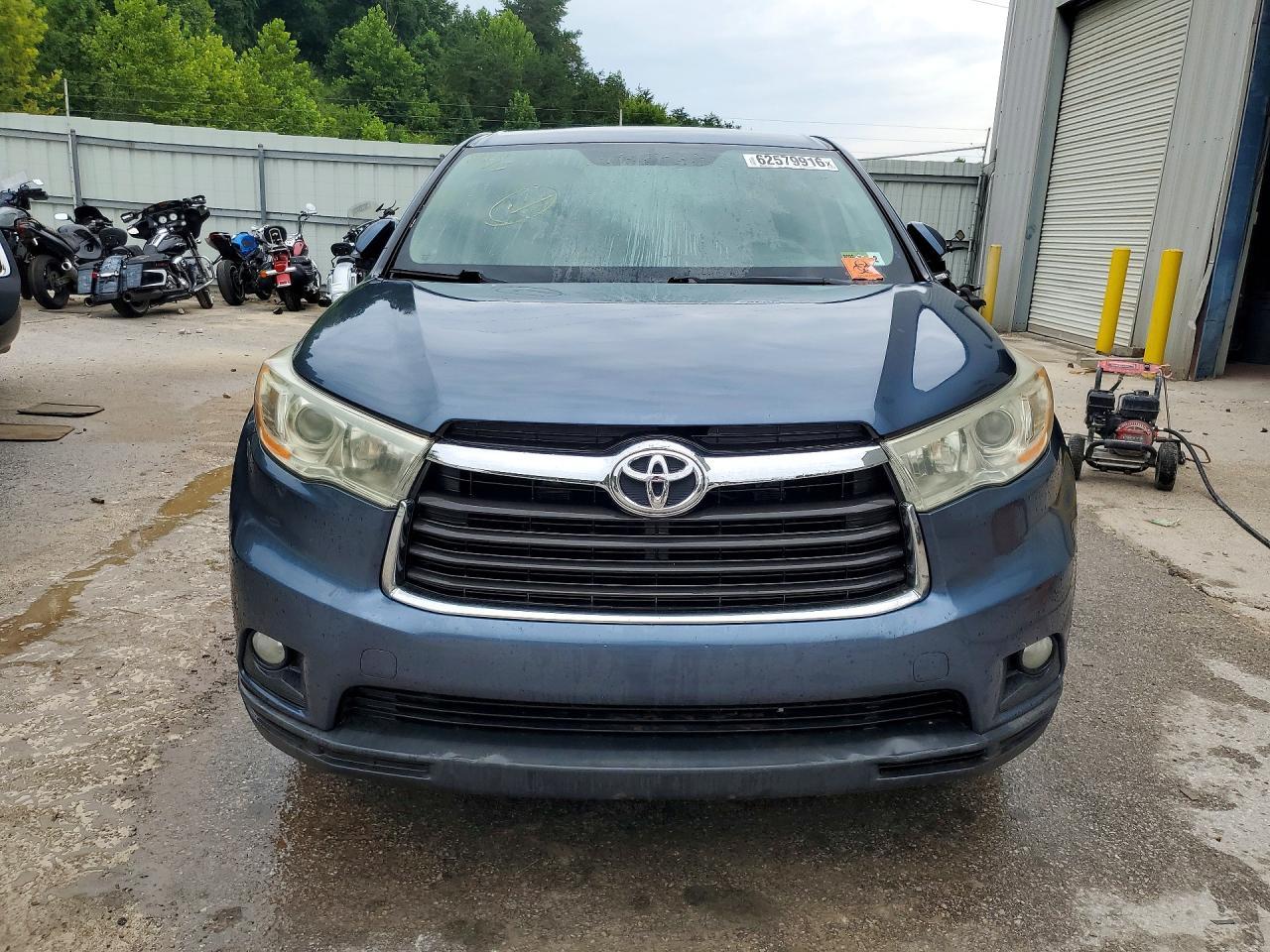 2014 Toyota Highlander Le Plus - Фото 5