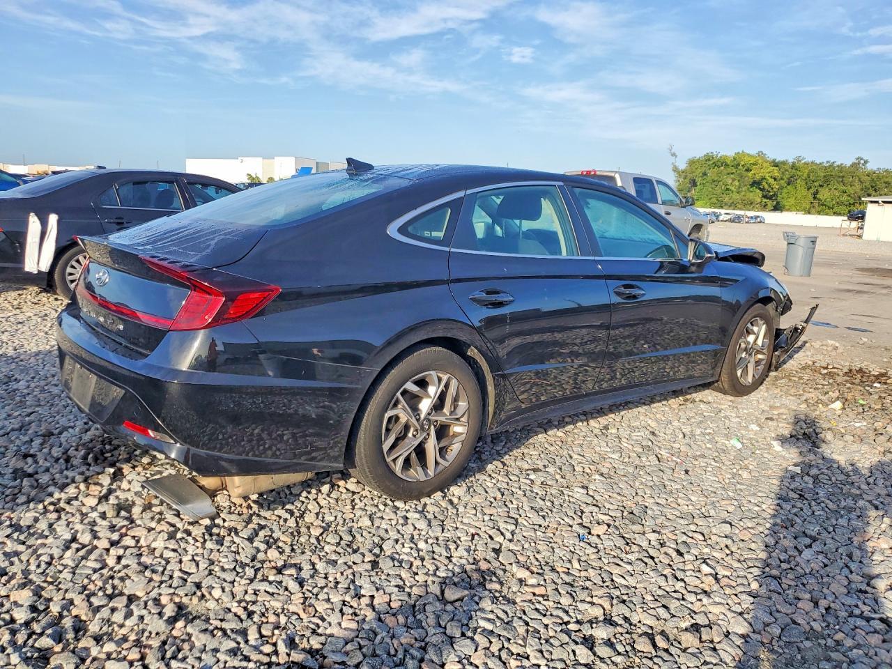 2021 Hyundai Sonata Sel - Фото 3