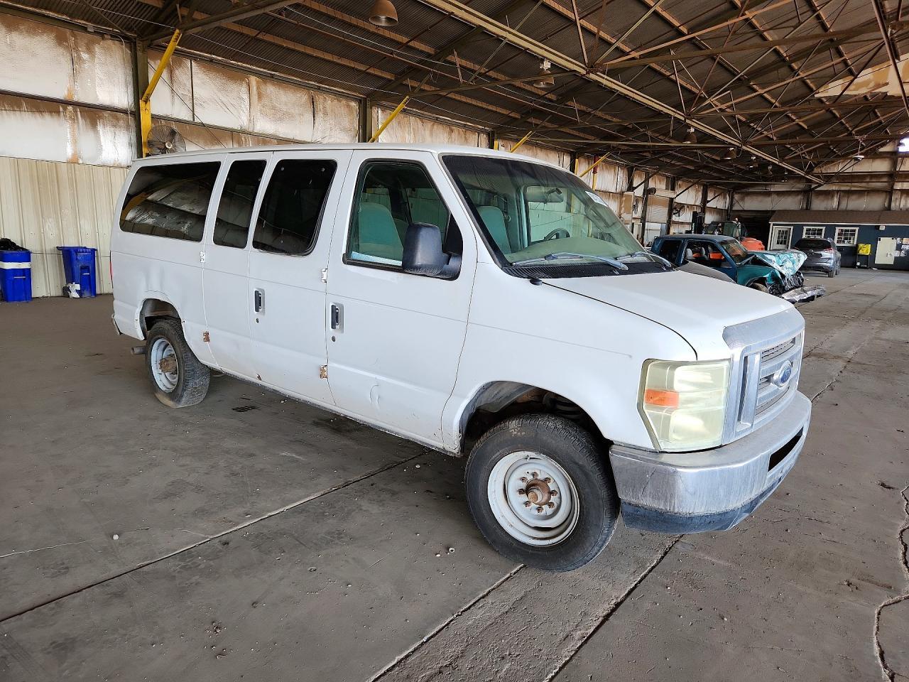 2008 Ford Econoline E350 Super Duty Wagon - Фото 4