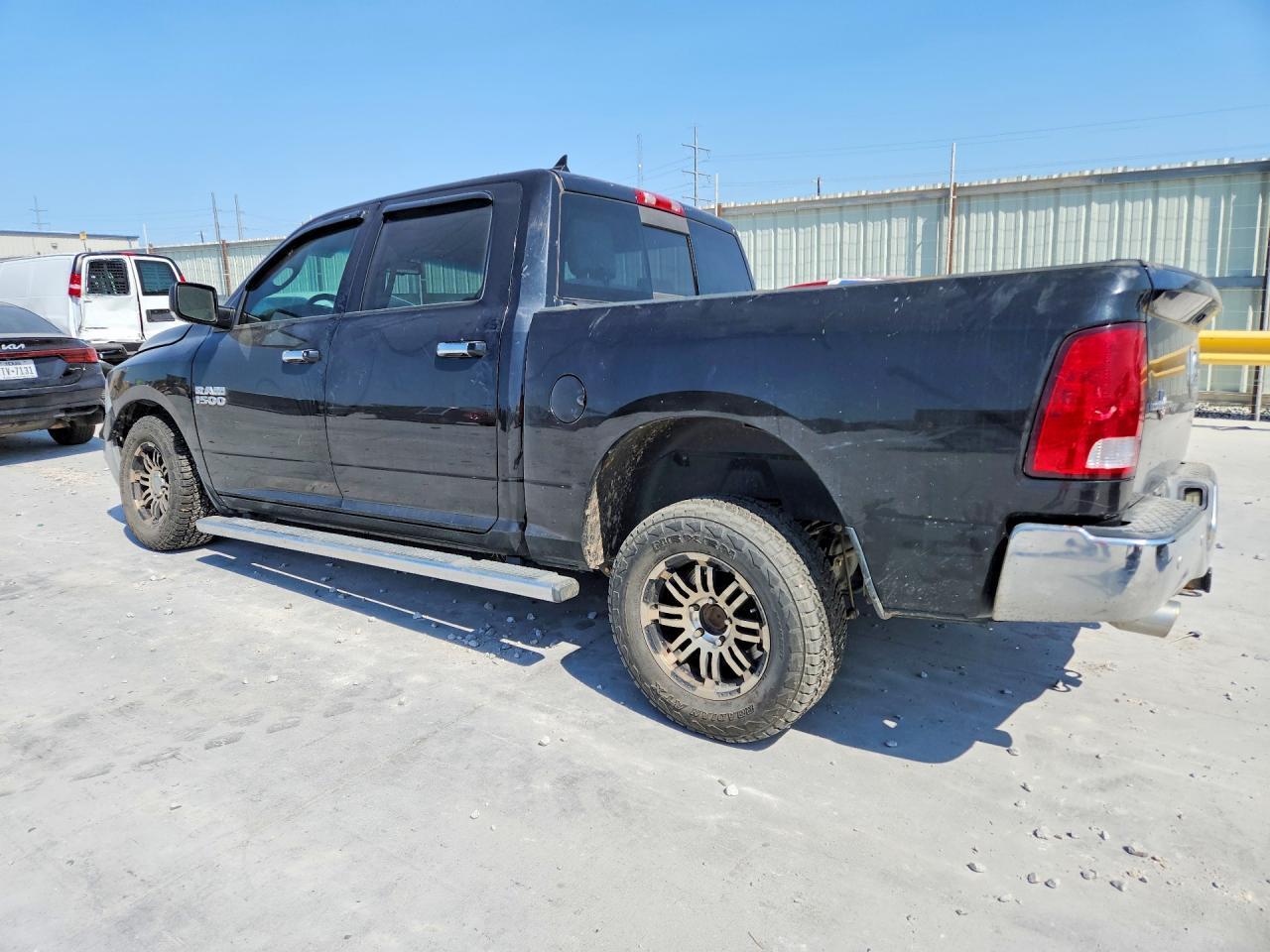 2015 Ram 1500 Slt - Фото 2