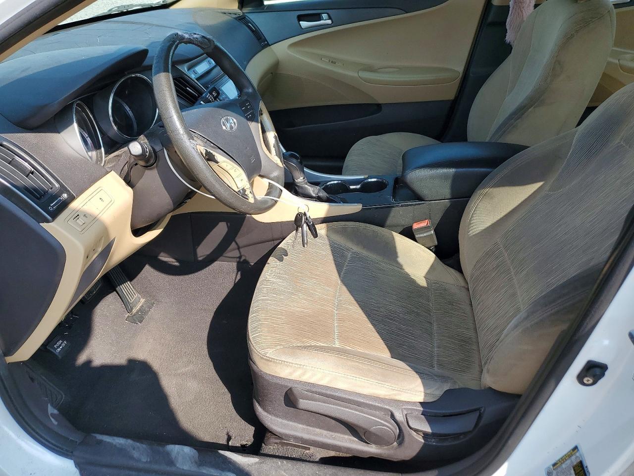 2011 Hyundai Sonata Gls - Image 7