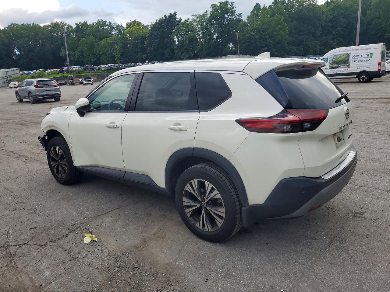2021 Nissan Rogue Sv - Image 2