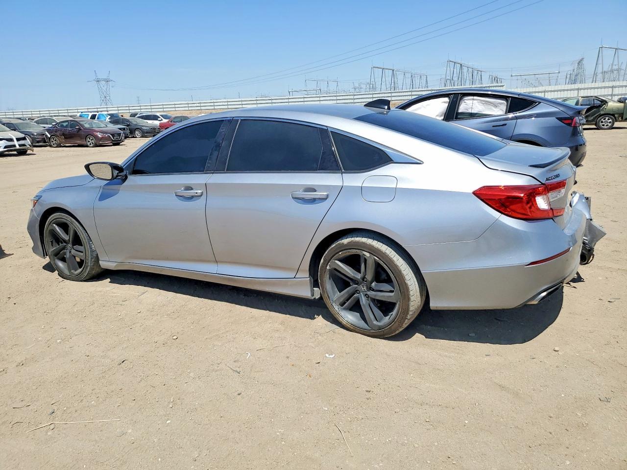 2021 Honda Accord Sport - Фото 2