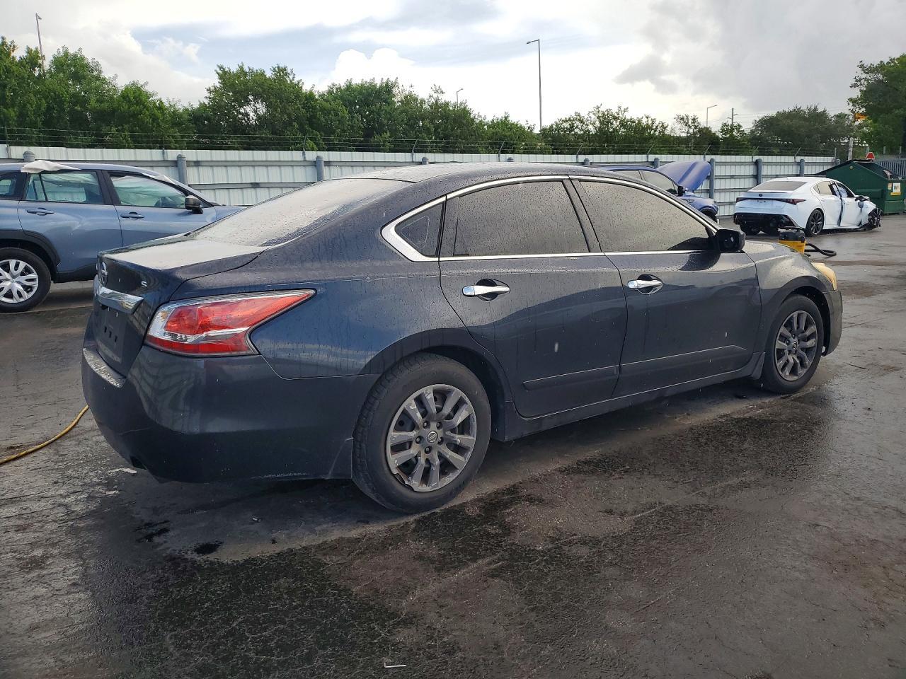 2015 Nissan Altima 2.5 S - Фото 3