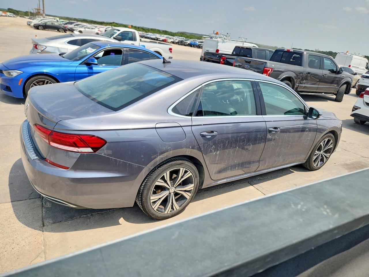 2022 Volkswagen Passat Se - Фото 3