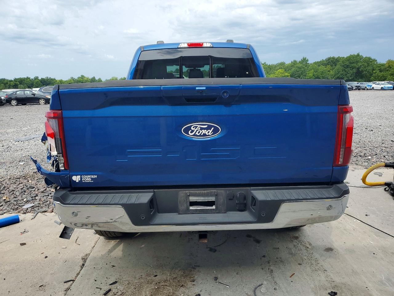 2025 Ford F150 Lariat - Фото 6