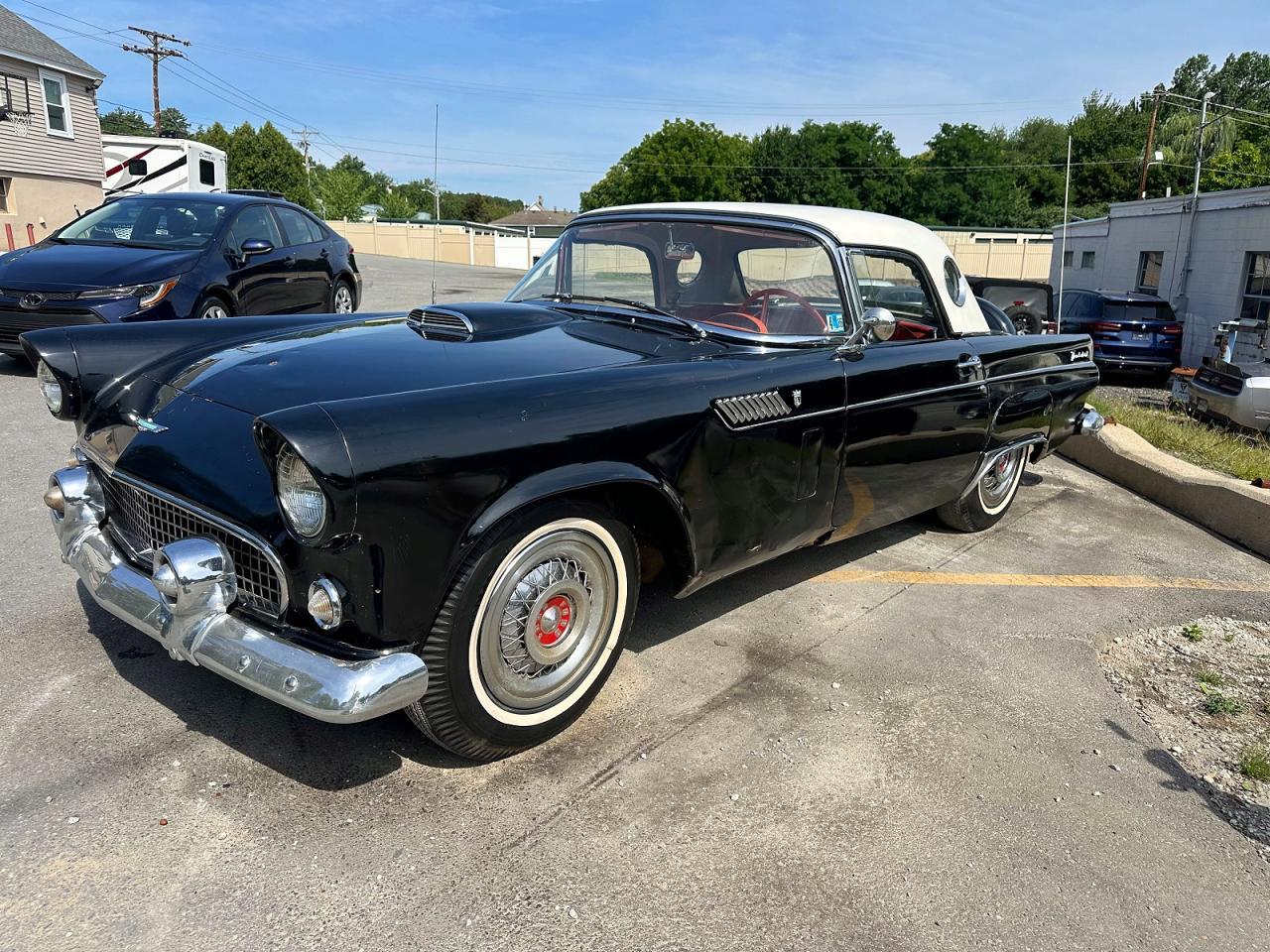 1956 Ford Thunderbird Lt