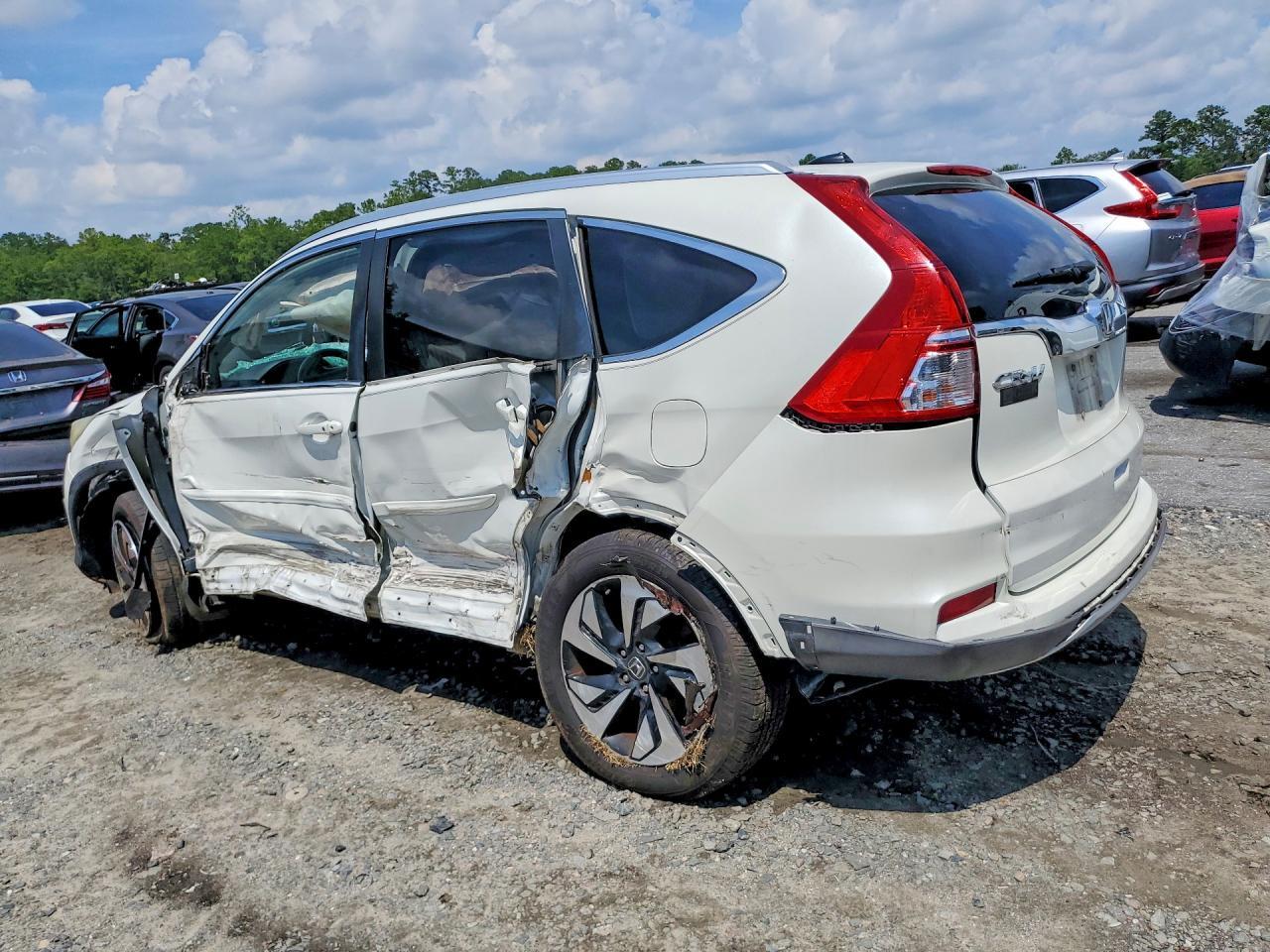 2015 Honda Cr-V Touring - Image 2