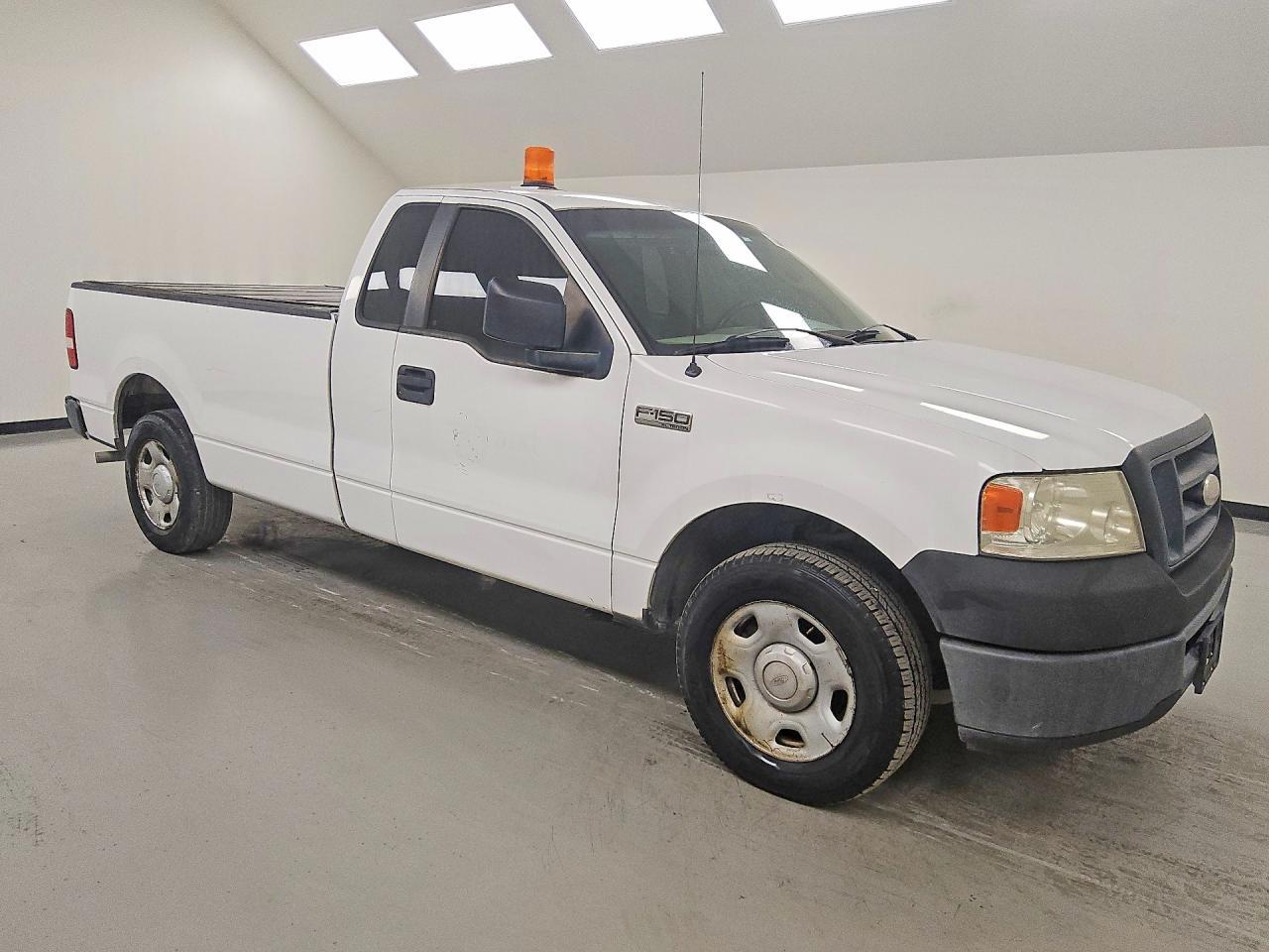 2007 Ford F150 - Image 4