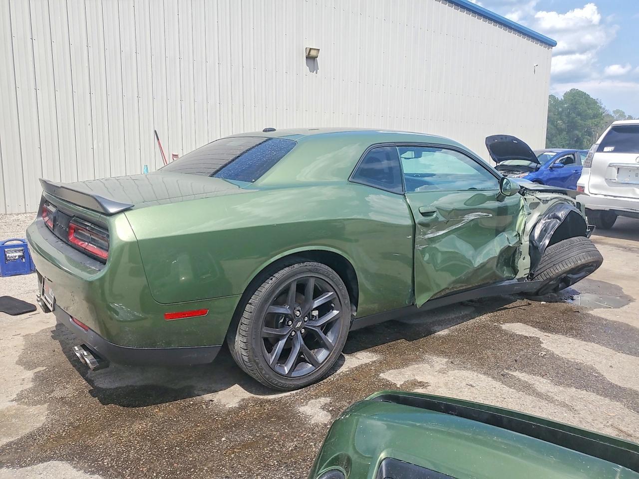 2022 Dodge Challenger Gt - Image 3
