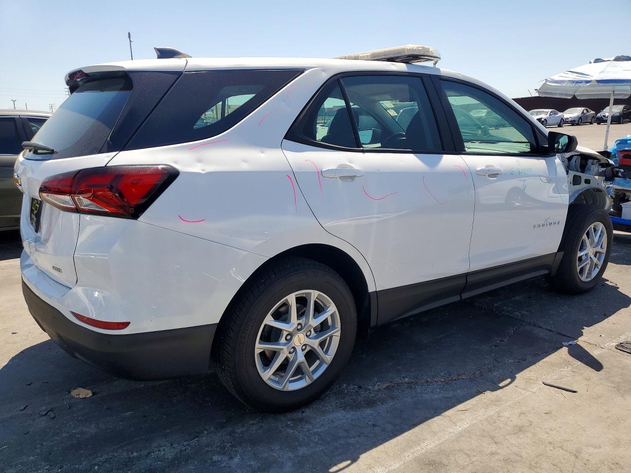 2024 Chevrolet Equinox Ls - Image 3