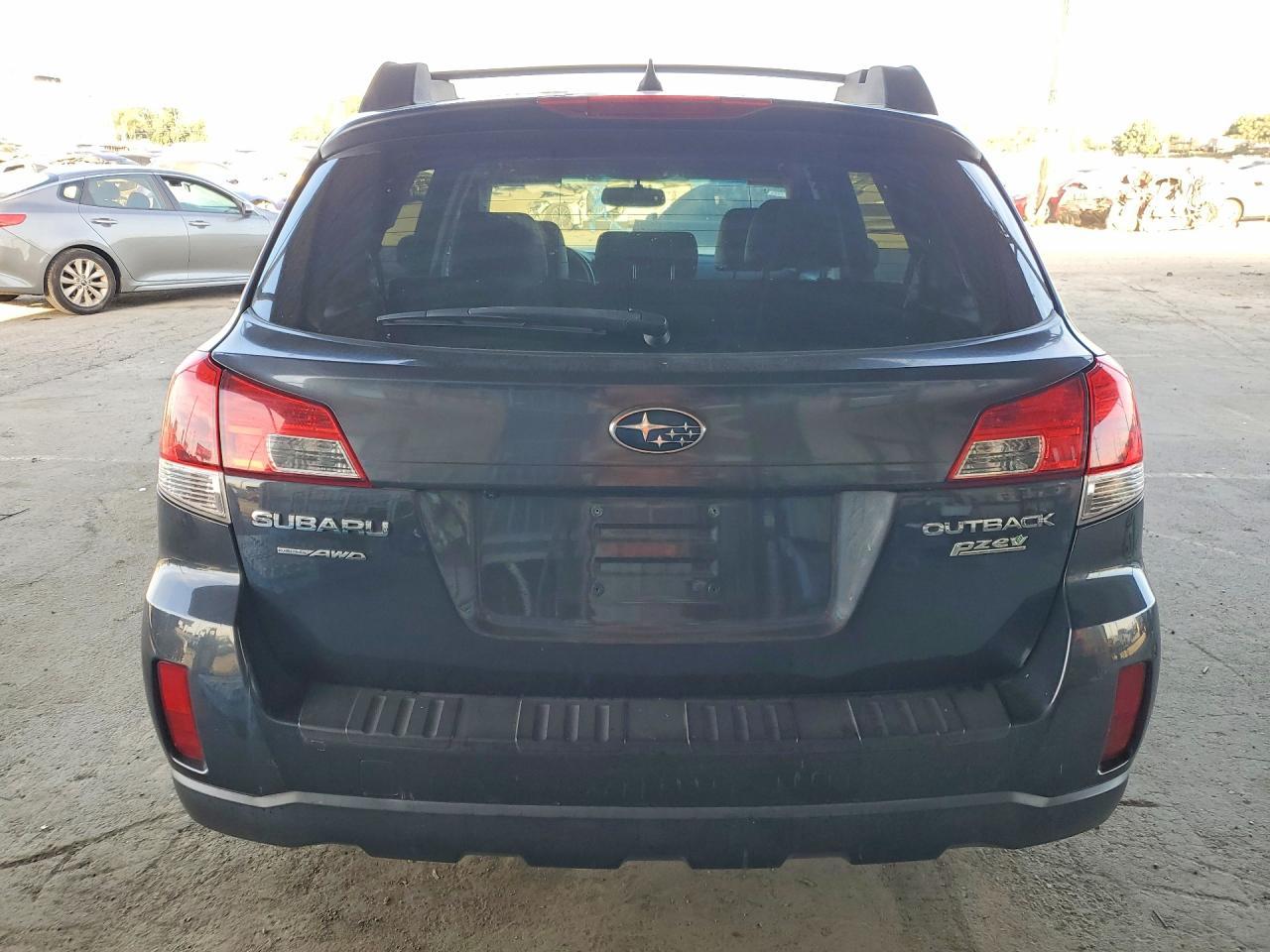 2013 Subaru Outback 2.5I Limited - Фото 6