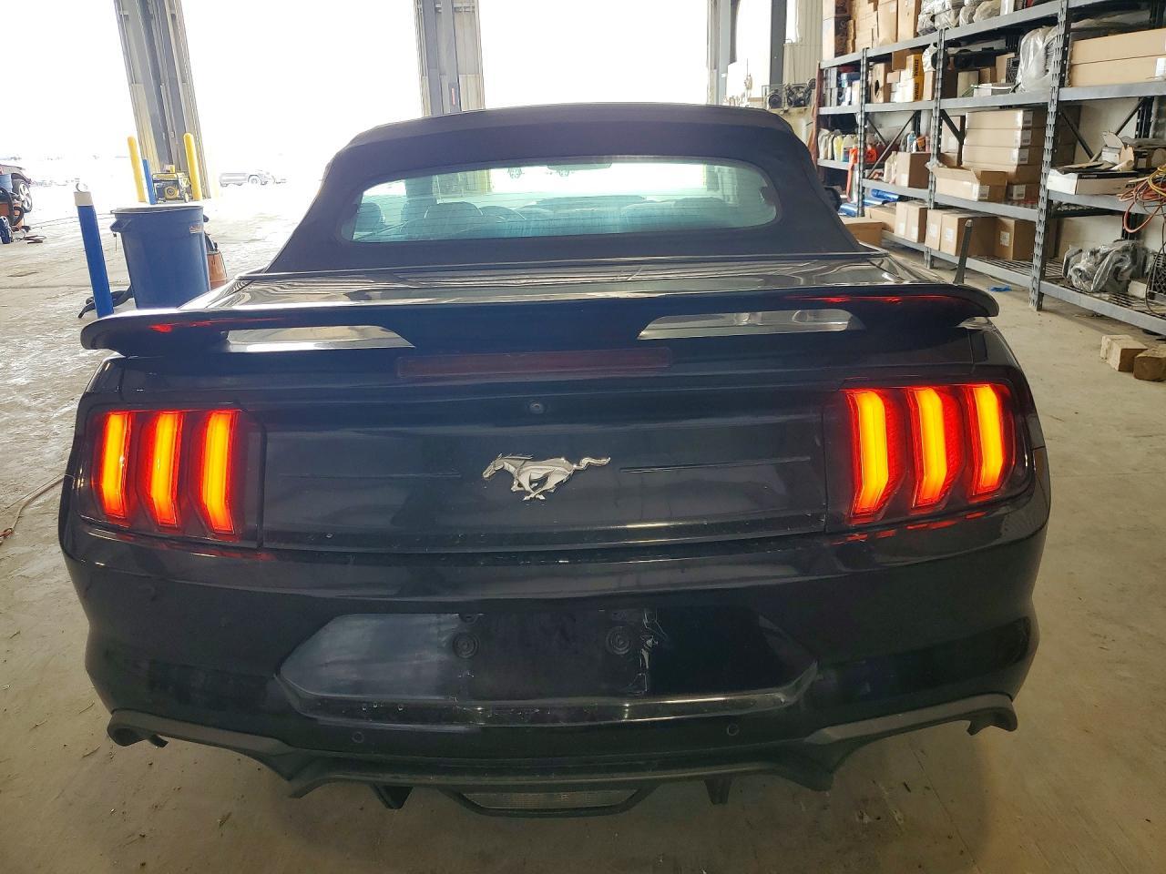 2018 Ford Mustang - Image 6