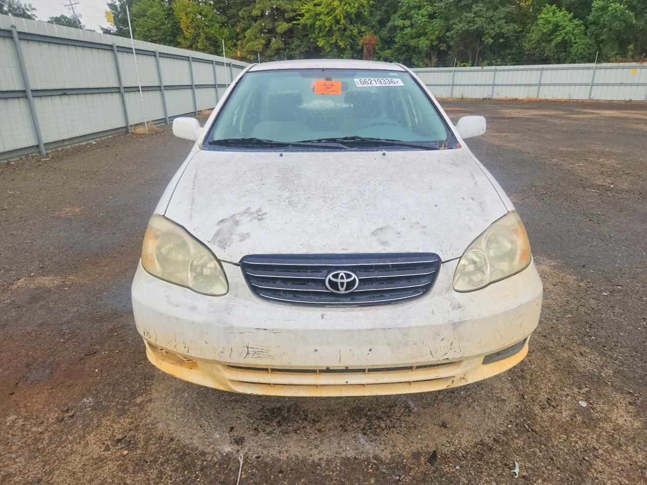 2003 Toyota Corolla Le - Image 5