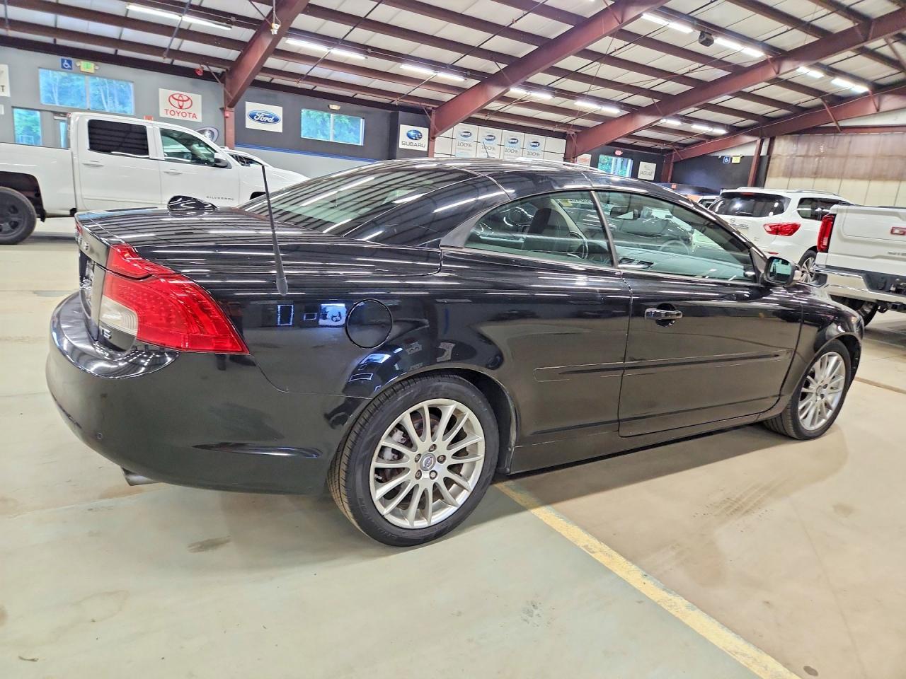 2012 Volvo C70 T5 - Image 3