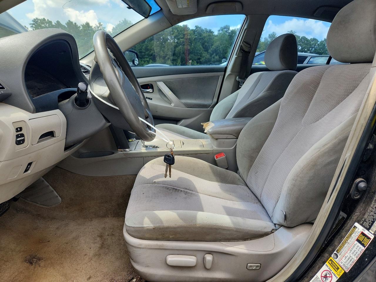 2011 Toyota Camry Le - Фото 7