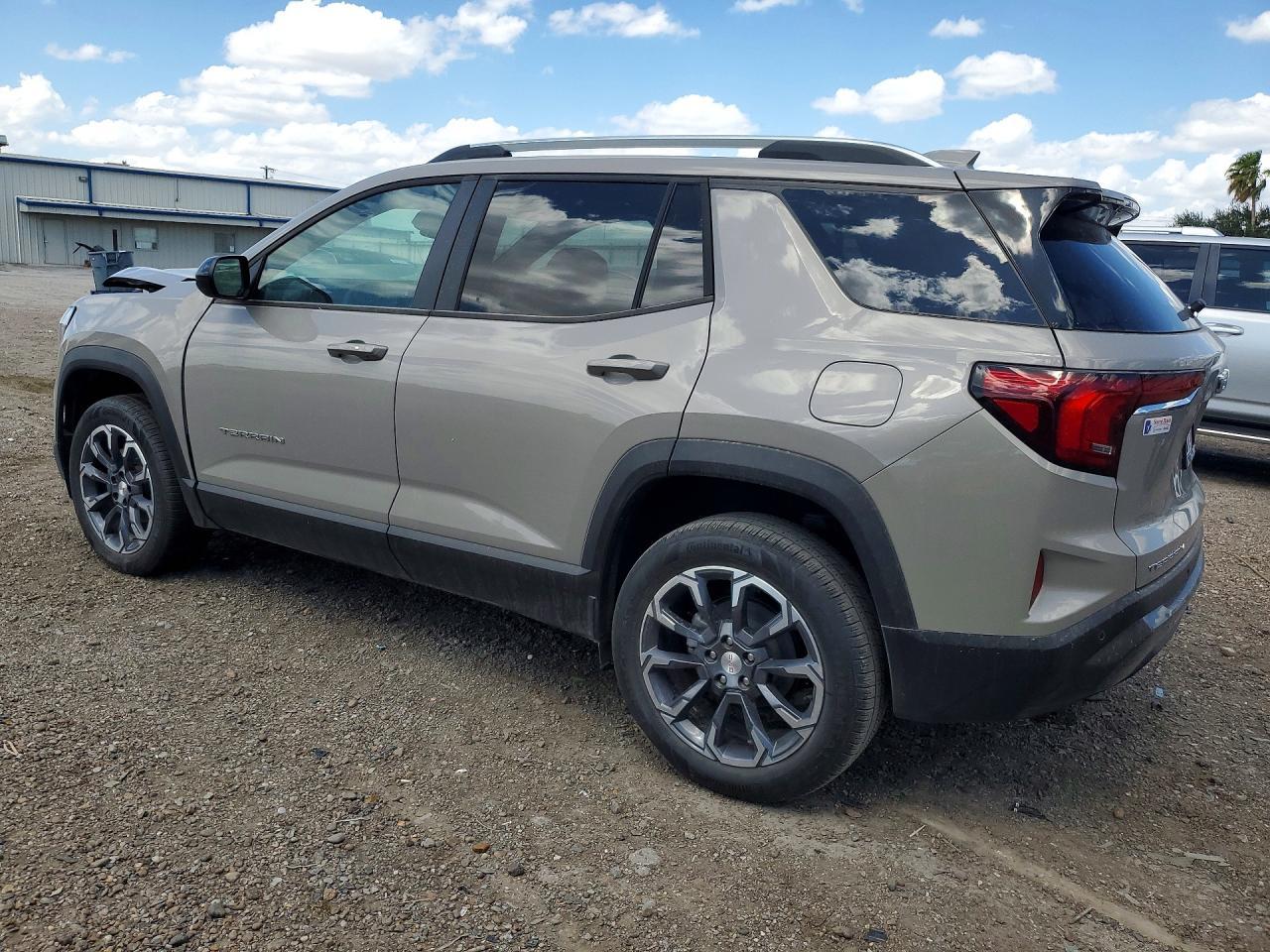 2026 GMC Terrain Elevation - Фото 2