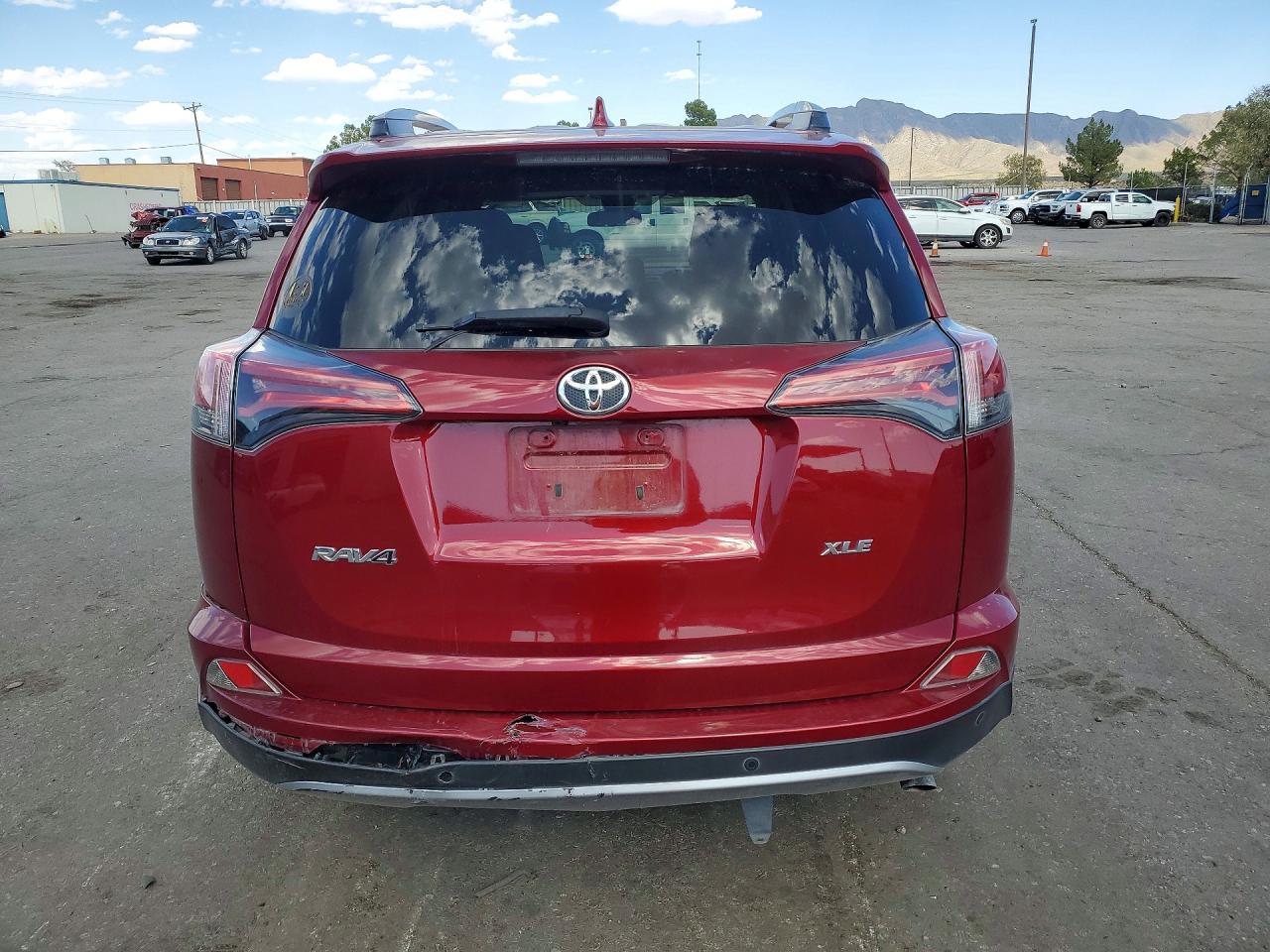 2018 Toyota Rav4 Xle - Фото 6