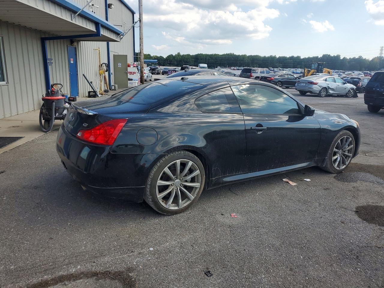 2008 Infiniti G37 Base - Image 3