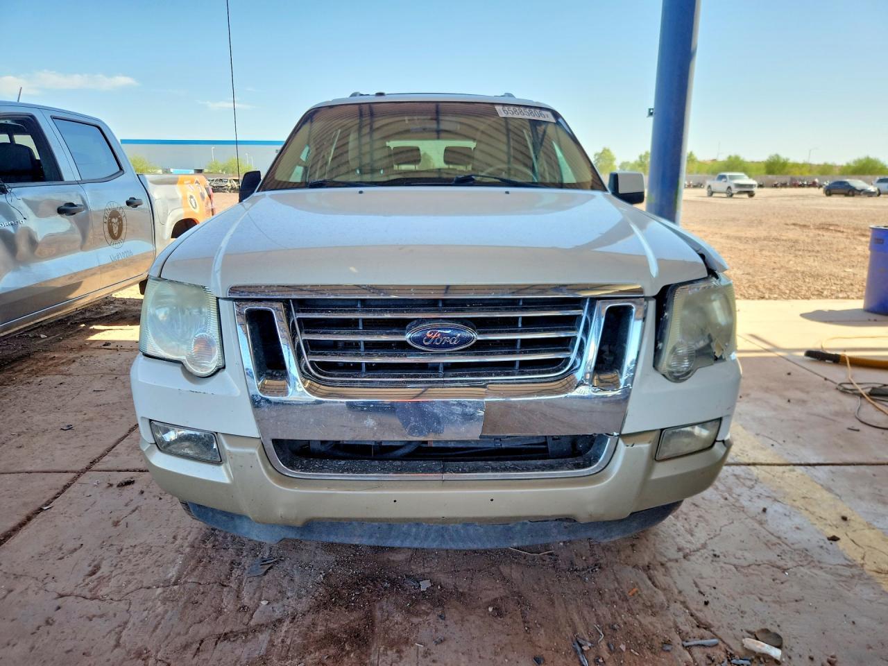 2010 Ford Explorer Eddie Bauer - Image 5