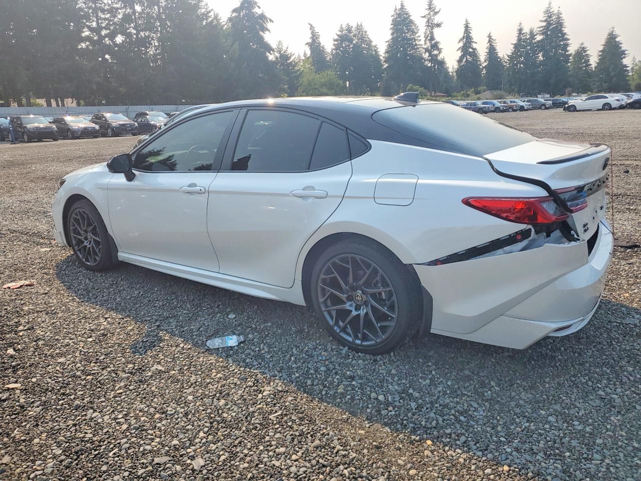 2025 Toyota Camry Xse - Фото 2
