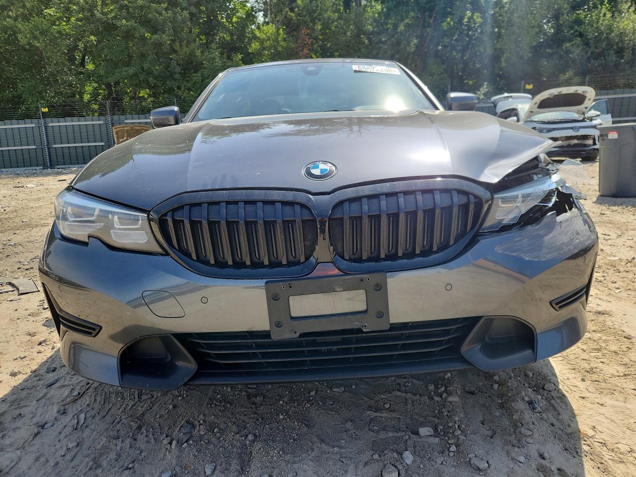 2020 BMW 330Xi - Фото 5