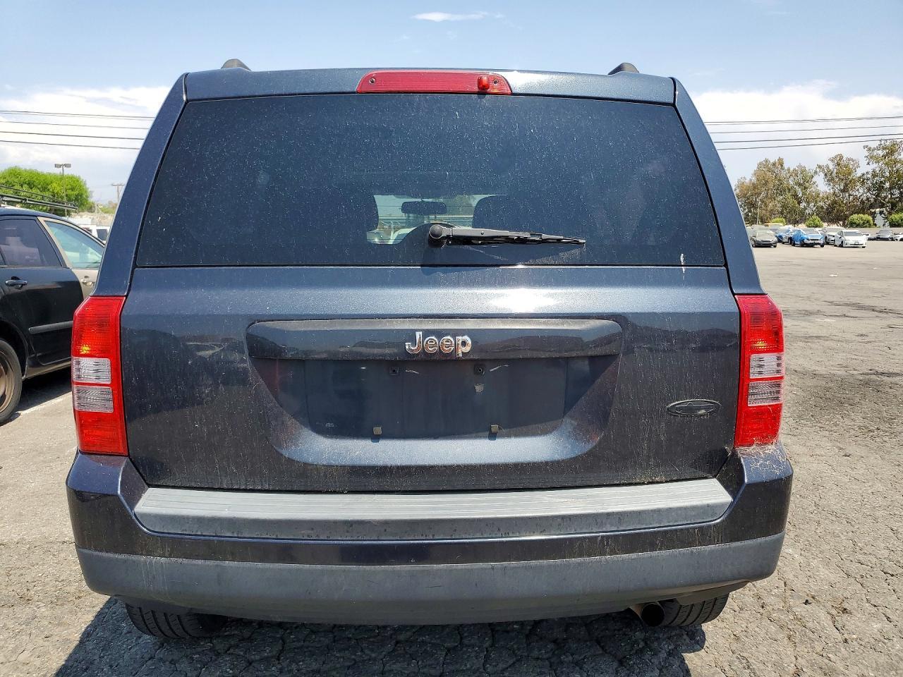 2014 Jeep Patriot Latitude - Фото 6