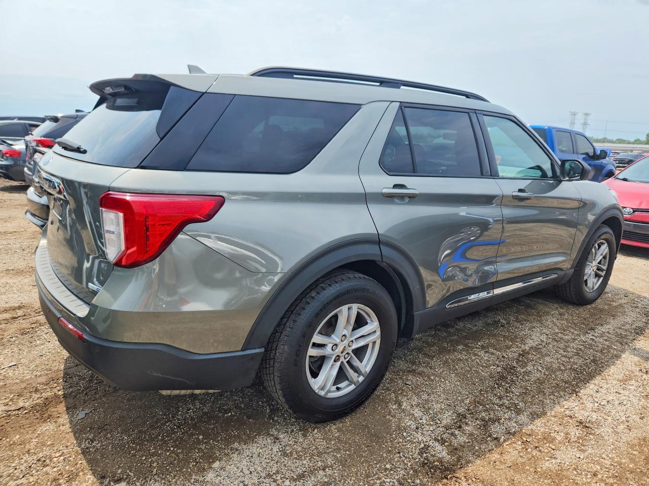 2020 Ford Explorer Xlt - Image 3