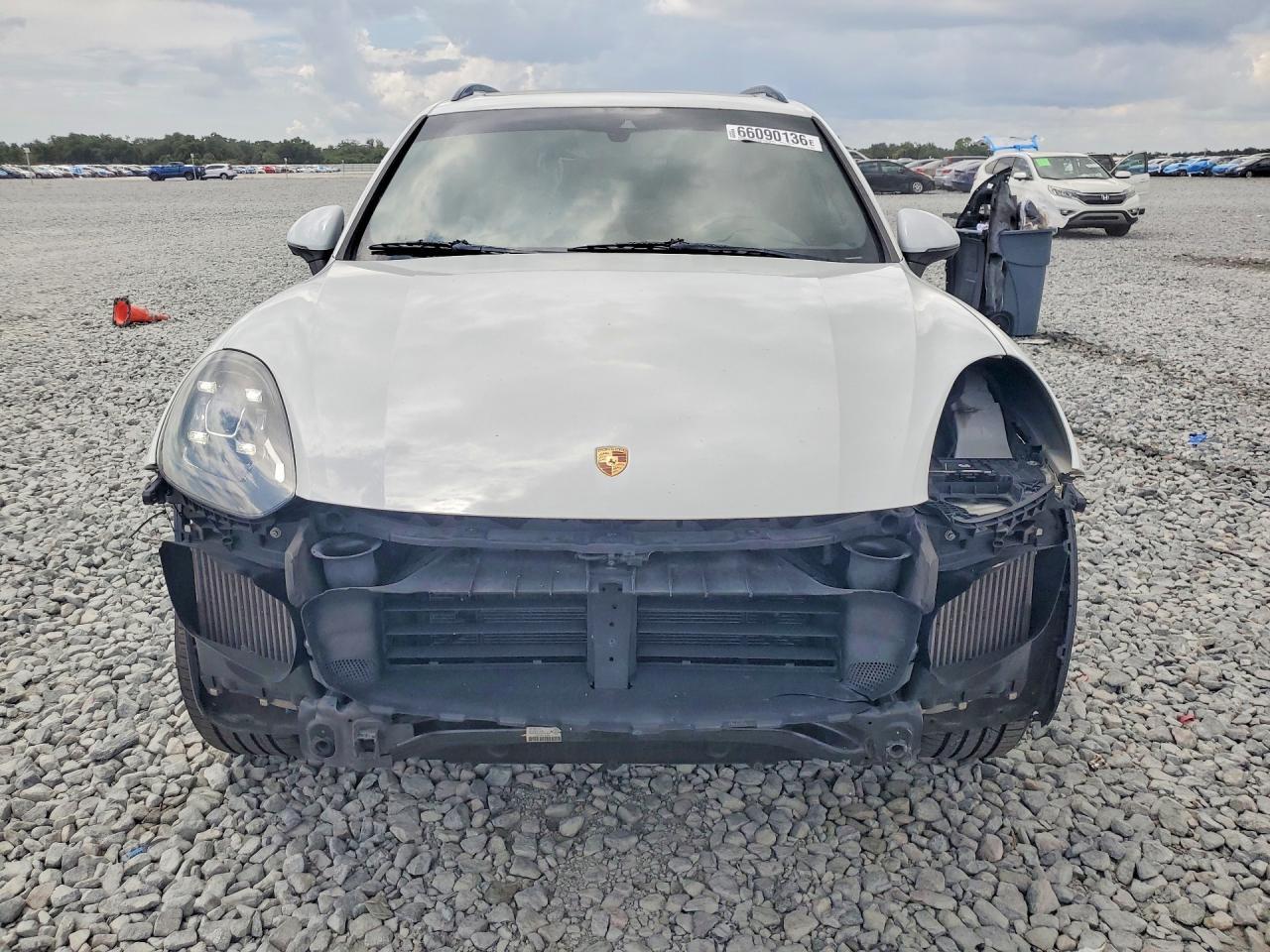 2016 Porsche Cayenne S - Фото 5