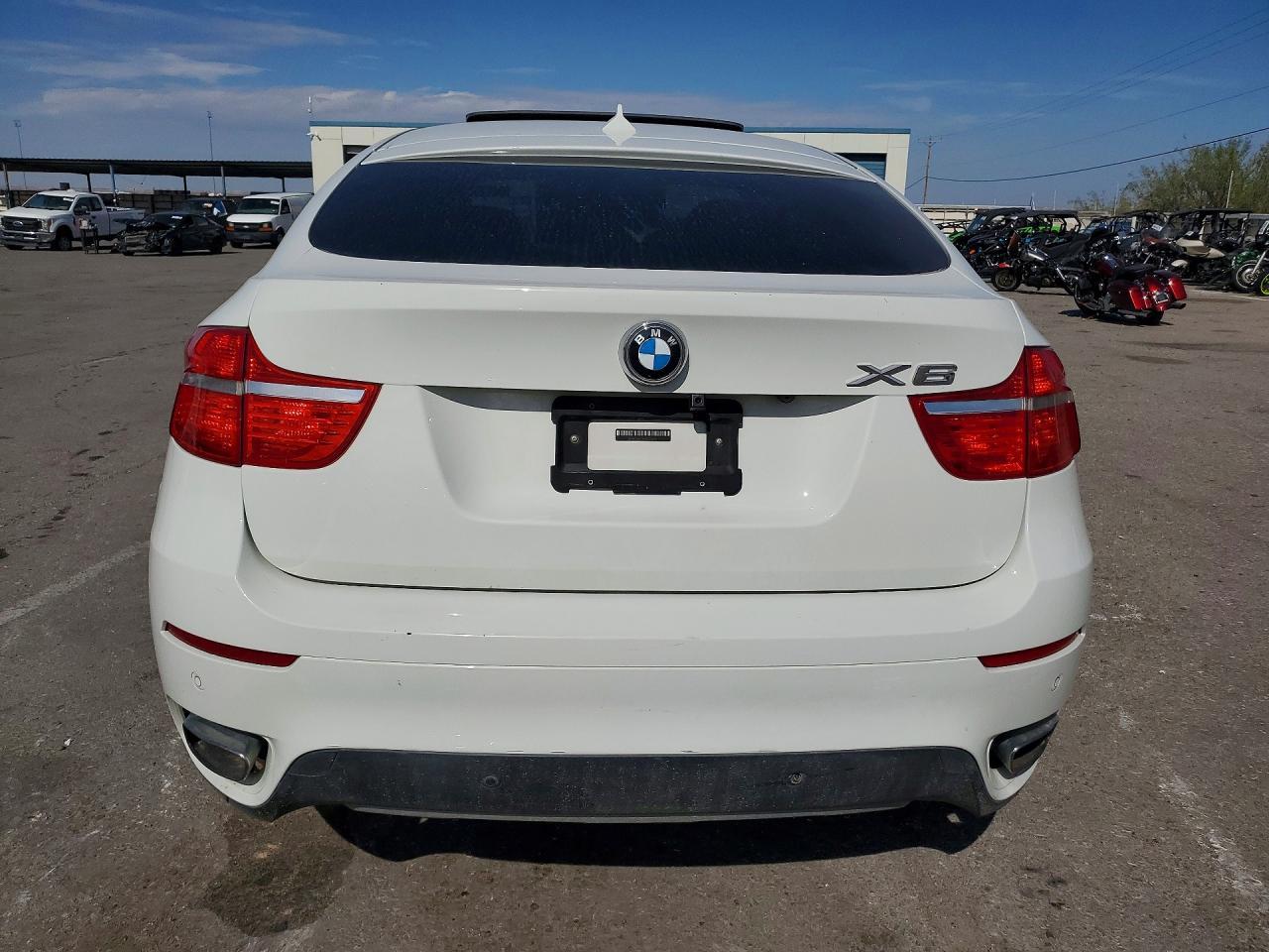 2011 BMW X6 xDrive50I - Image 6