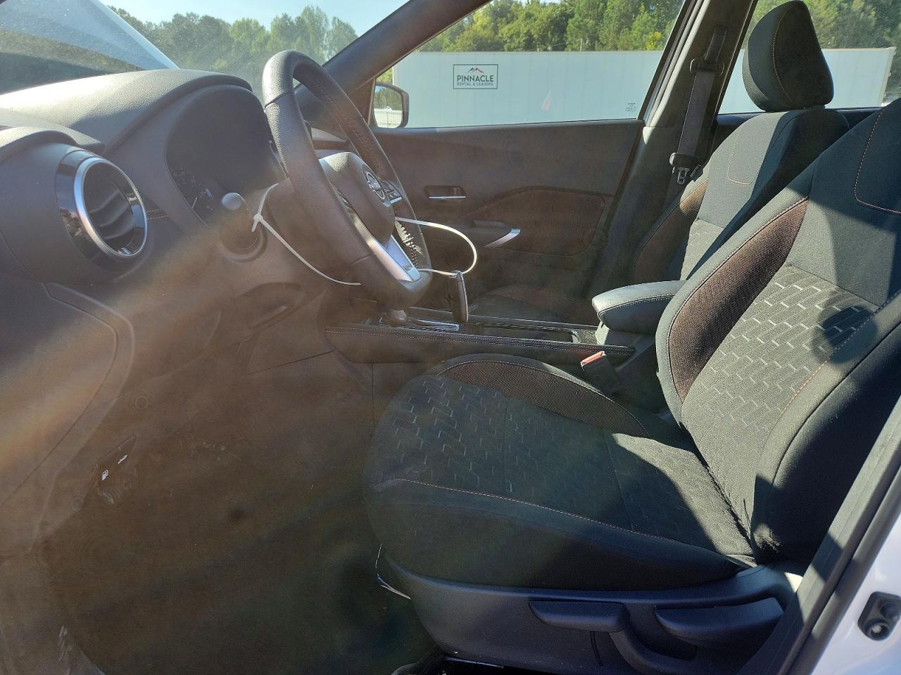 2024 Nissan Kicks Sr - Image 7