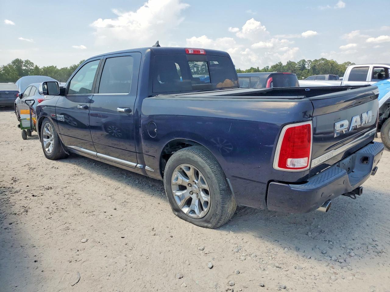 2016 Ram 1500 Longhorn - Фото 2