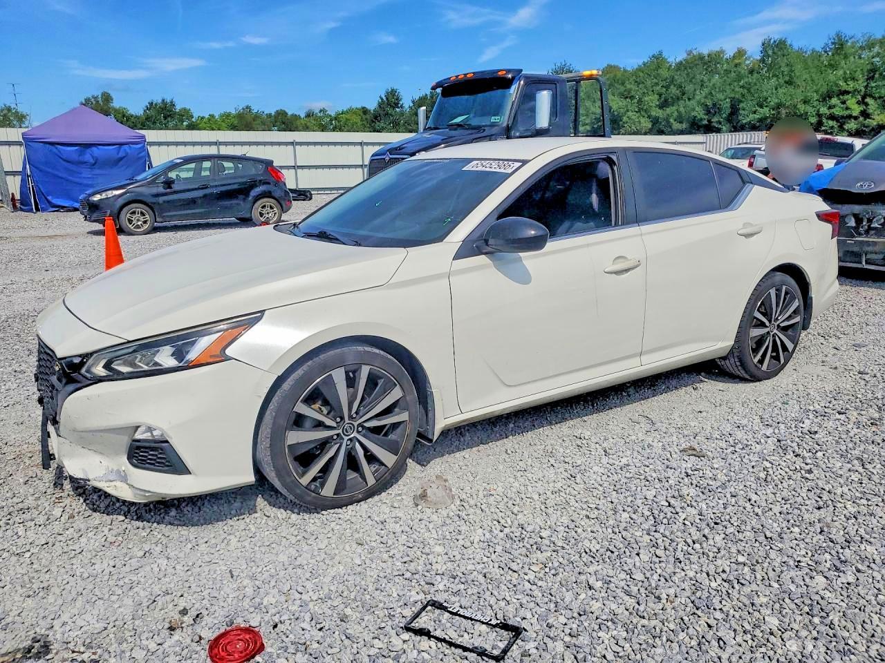 2020 Nissan Altima Sr