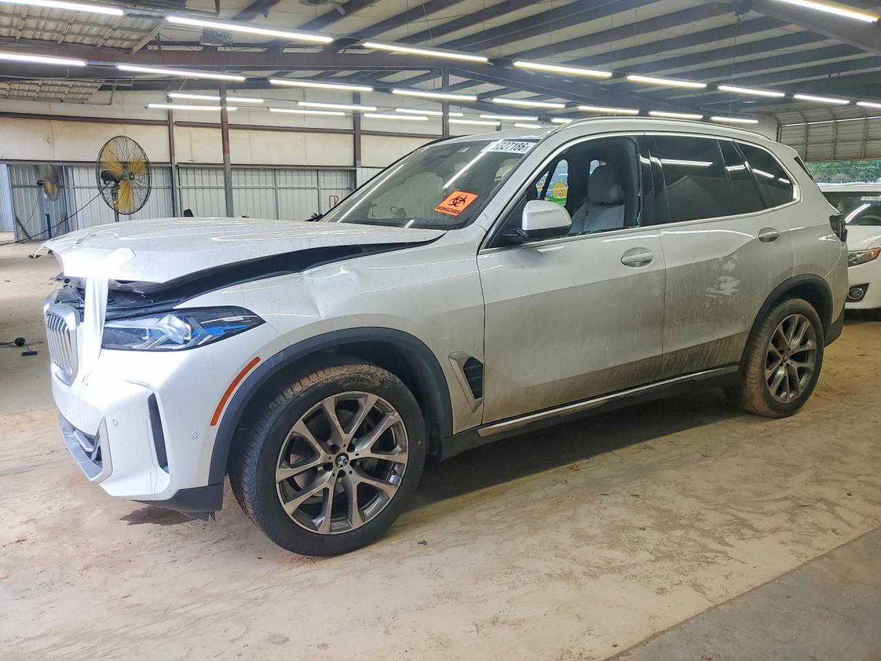2024 BMW X5 xDrive40I