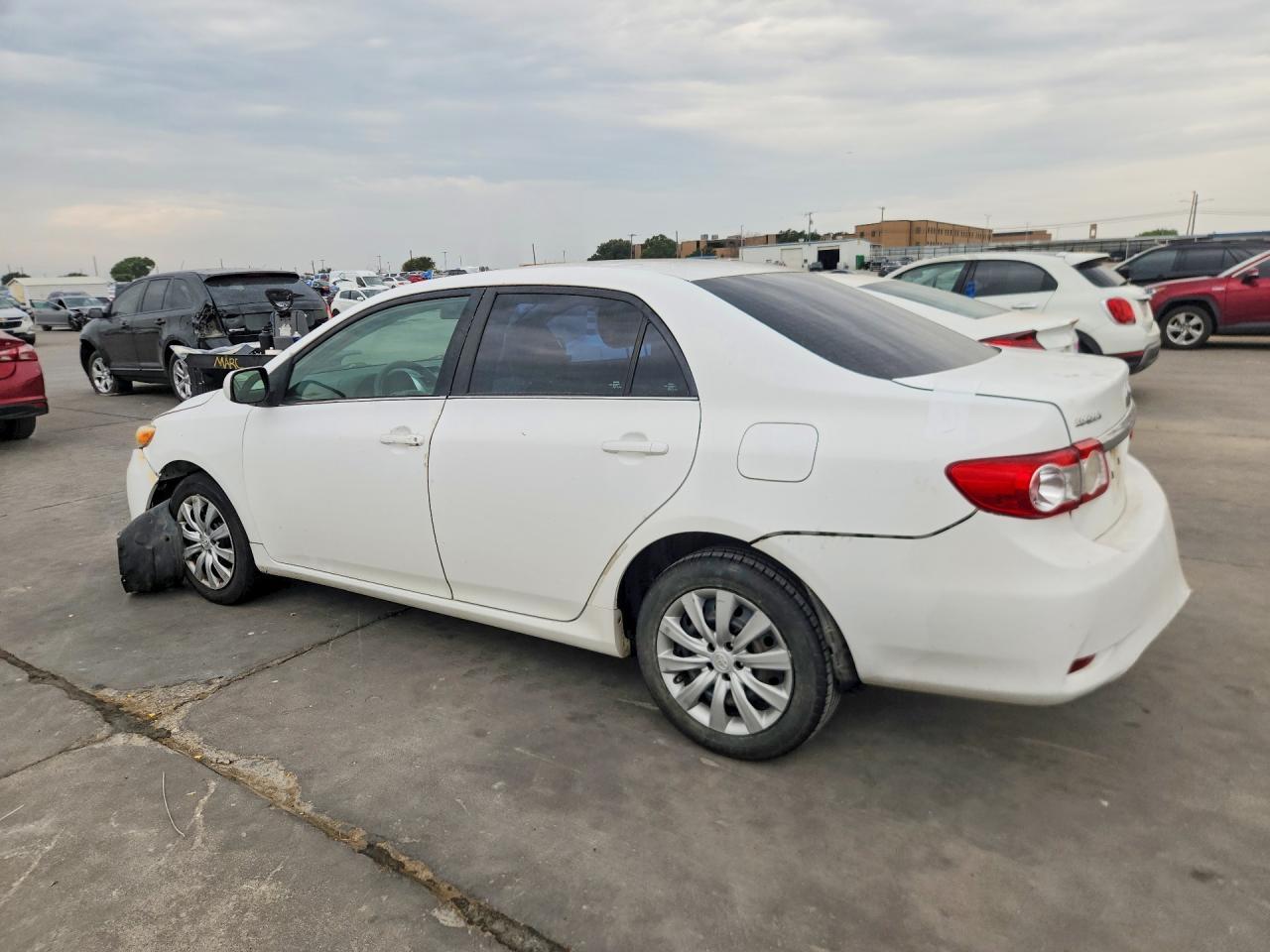 2013 Toyota Corolla Le - Image 2
