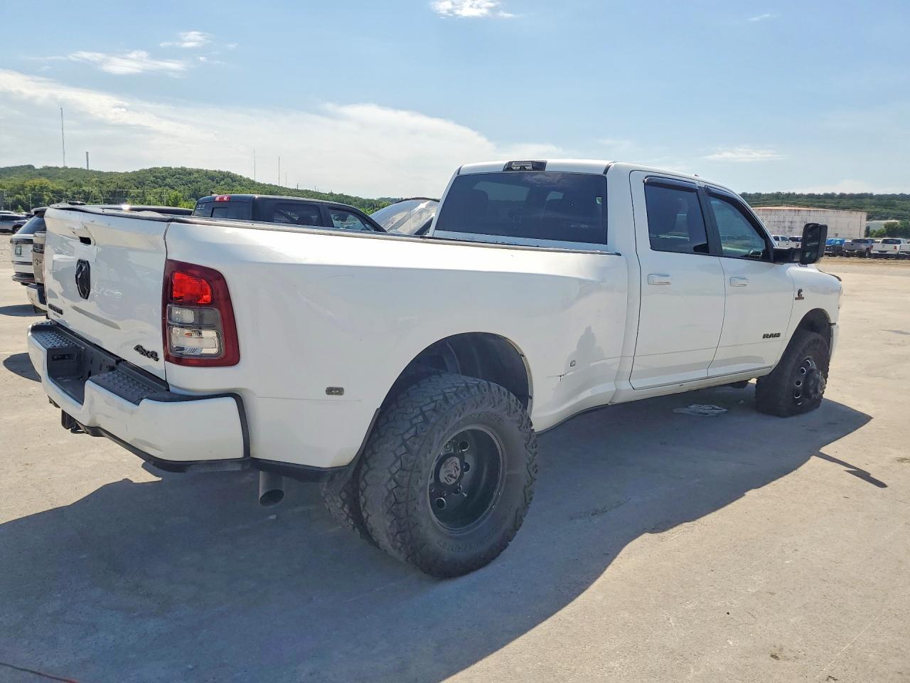 2022 Ram 3500 Big Horn/Lone Star - Image 3