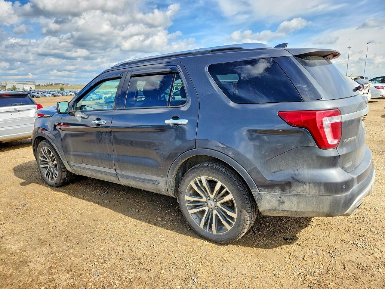 2017 Ford Explorer Platinum - Фото 2