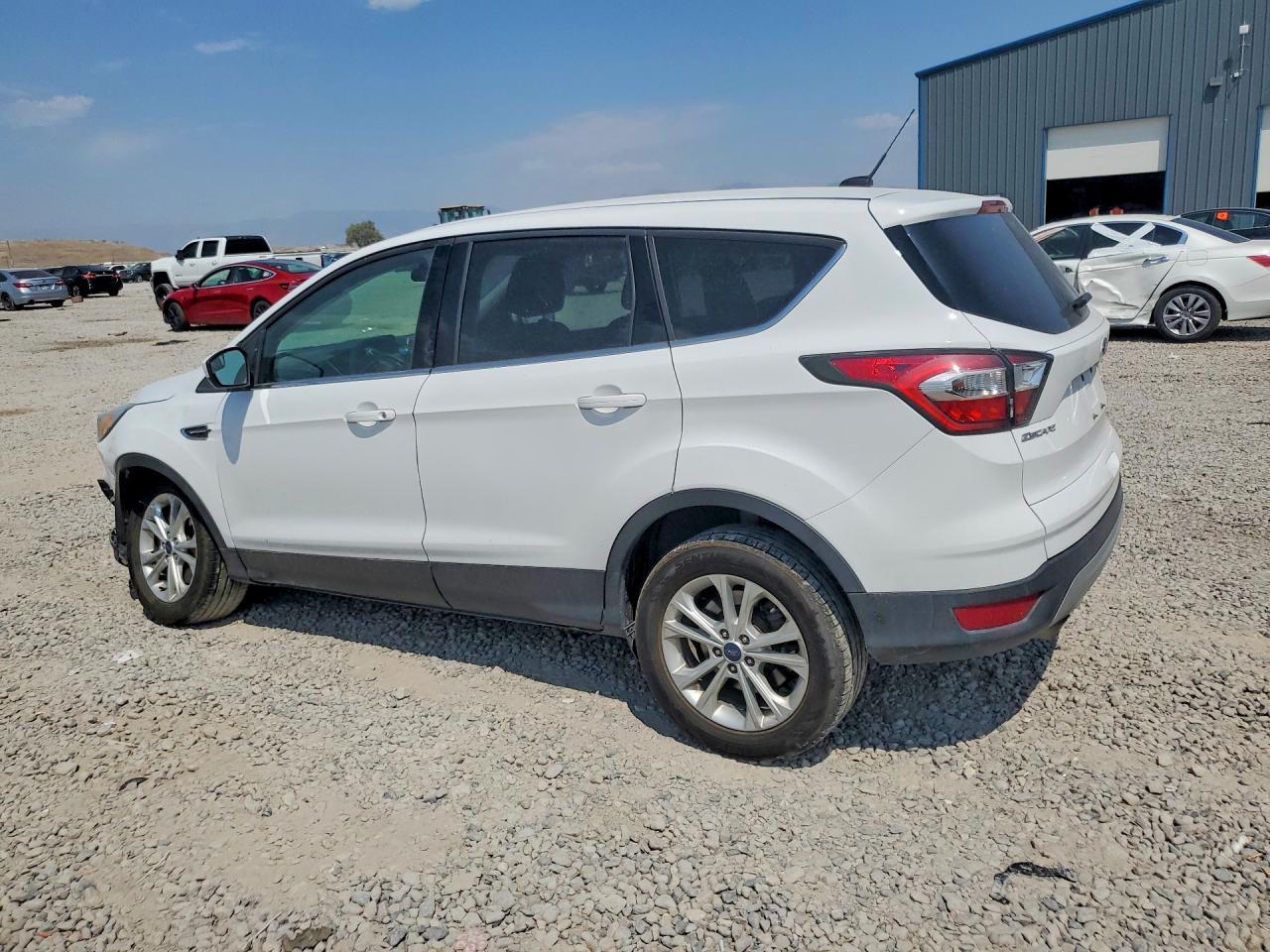 2017 Ford Escape Se - Image 2