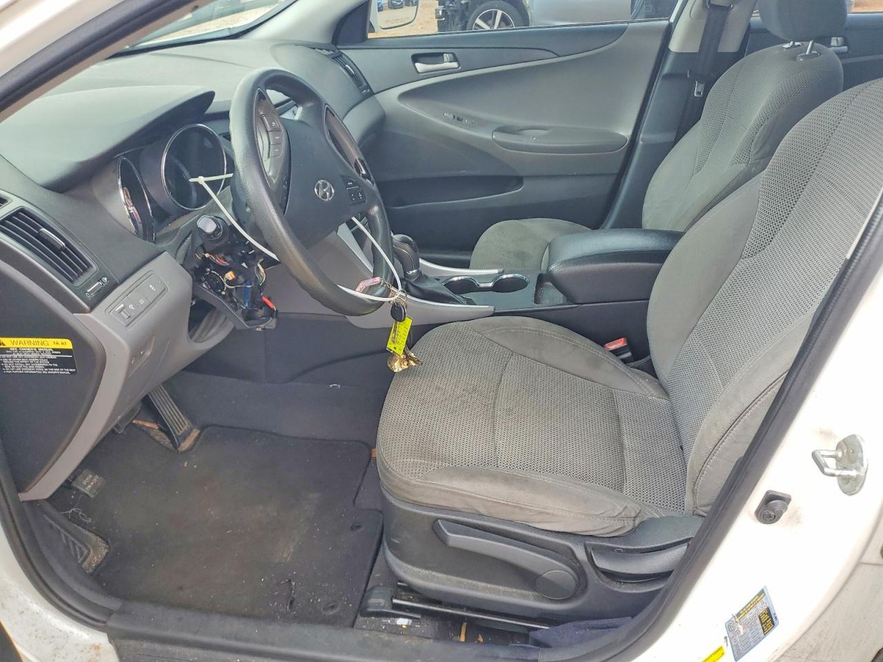 2014 Hyundai Sonata Gls - Image 7