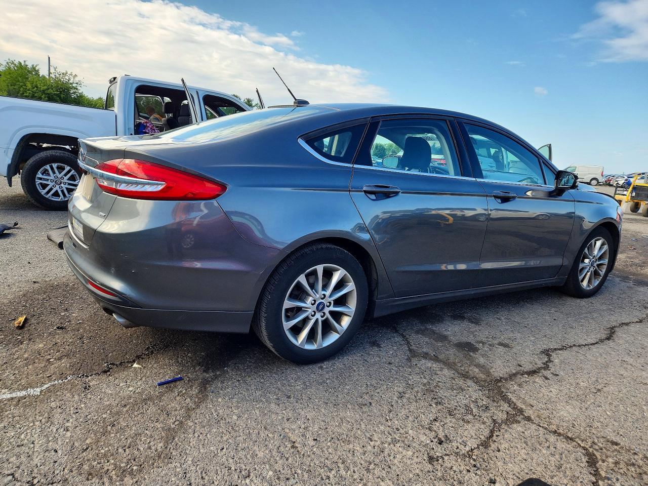 2017 Ford Fusion Se - Image 3