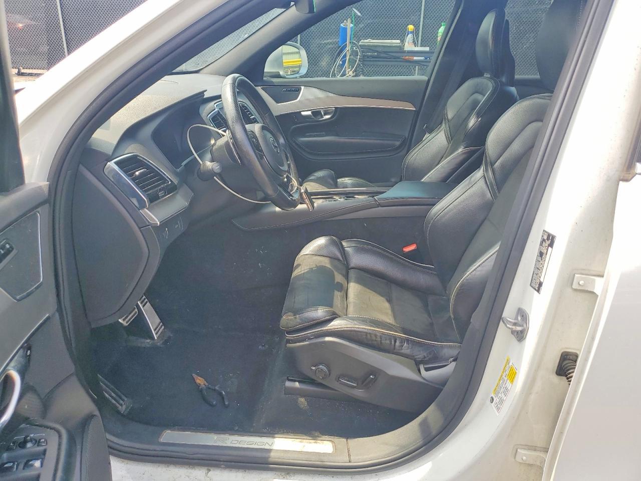 2016 Volvo Xc90 T6 - Image 7